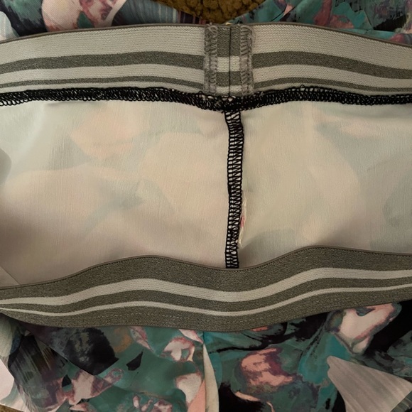 FP Floral Bike Short 12x12 - Picture 5 of 5